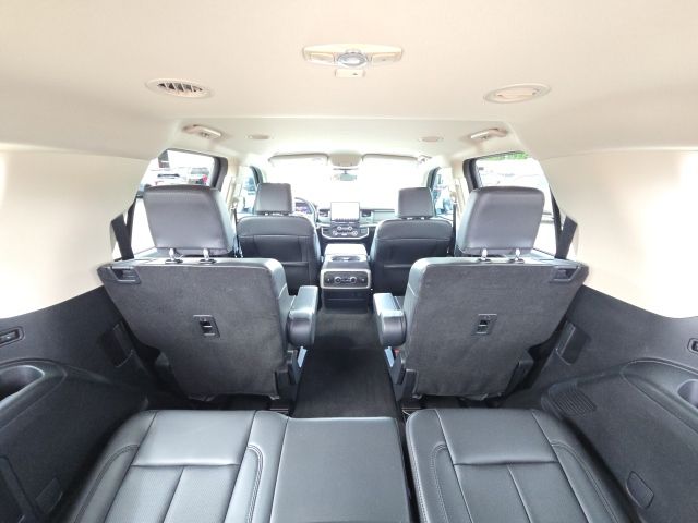 2024 Ford Expedition XLT:B02482