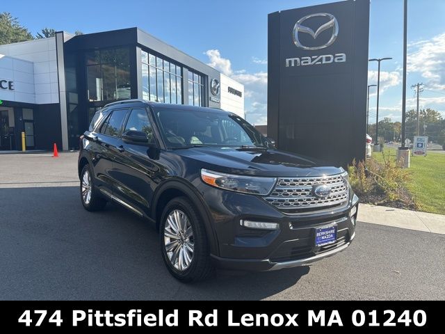 2020 Ford Explorer Limited's photo