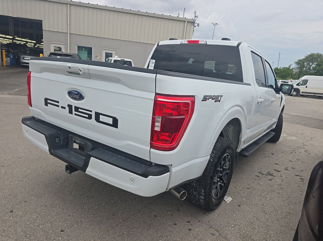 2023 Oxford White Ford F-150 XLT 4X4 Truck