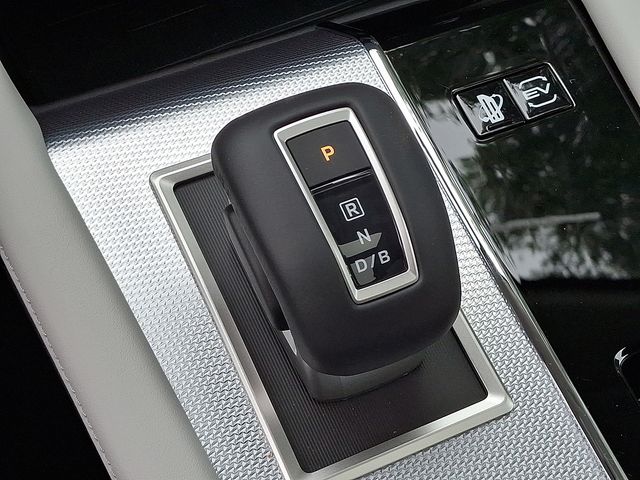 MitsubishiOutlander PHEV11