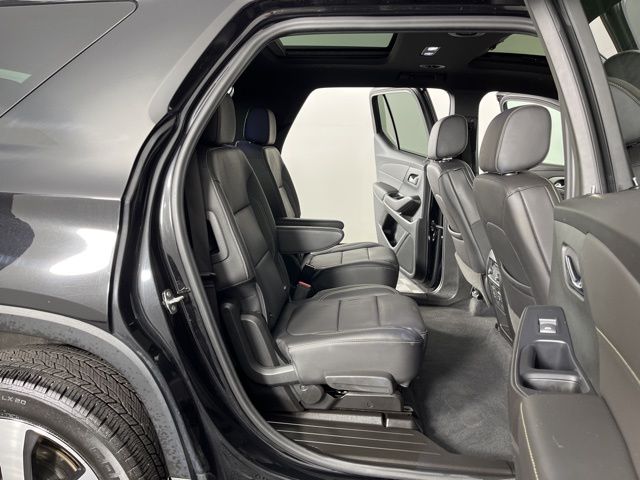 2022 Mosaic Black Metallic Chevrolet Traverse LT Leather AWD SUV