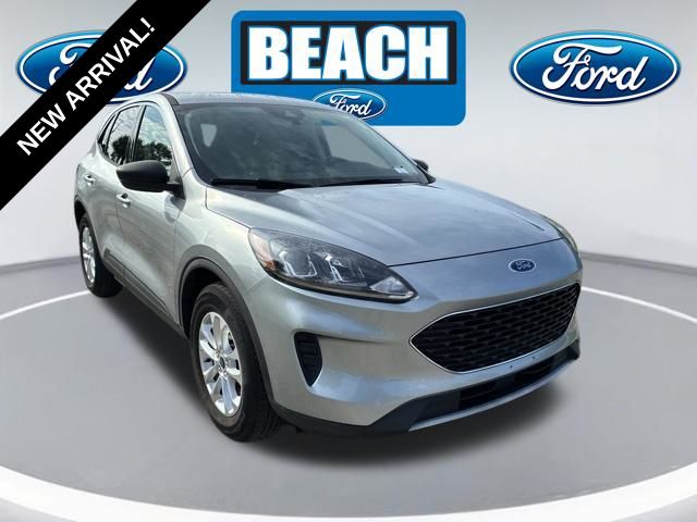 Silver Metallic 2022 Ford Escape SUV / Crossover All-Wheel Drive 8-Speed Automatic
