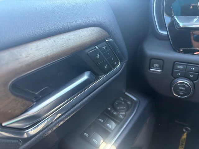 2024 Iridescent Pearl Tricoat Chevrolet Silverado 2500HD High Country 4X4 Truck