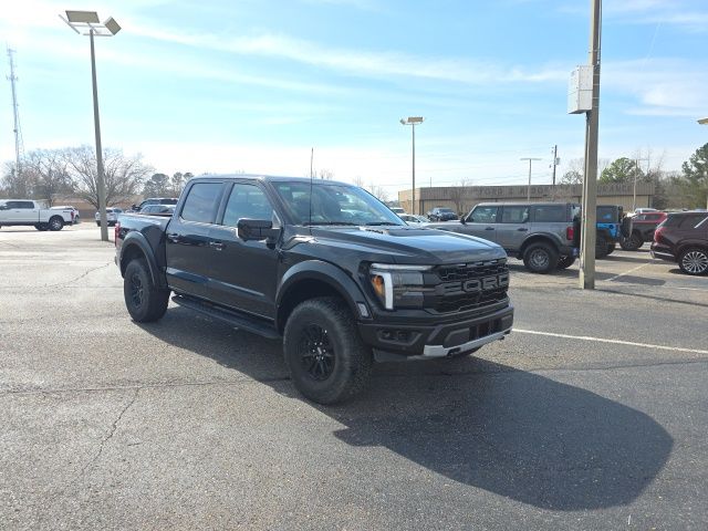 2025 Ford F-150 Raptor SuperCrew 4WD