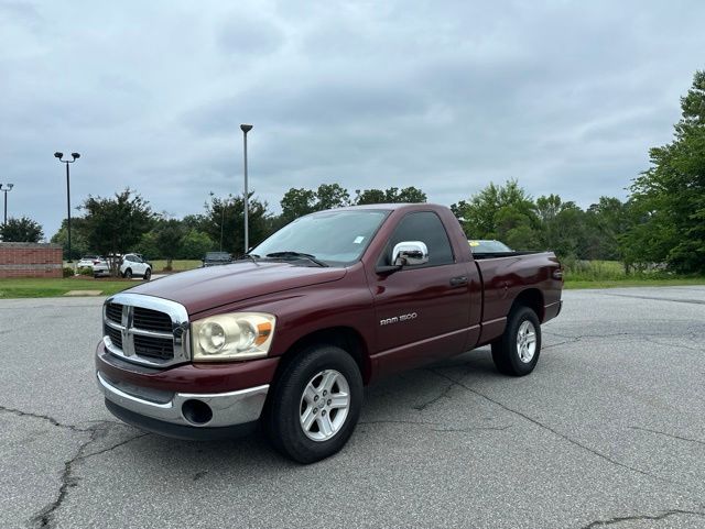 Bright White 2007 Dodge RAM 1500 SLT RWD Pickup Truck Rear-Wheel Drive 5-Speed Automatic