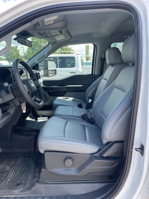 2025 Ford F-350 Super Duty XL
