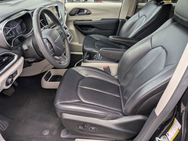 2023 Chrysler Pacifica Touring L - Photo 13