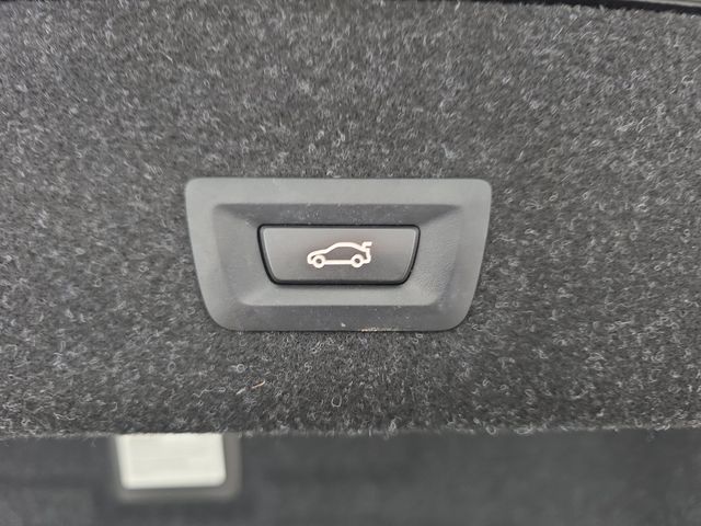 Used 2019 Jet Black BMW 330i xDrive image 34