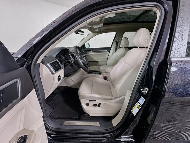 Thumbnail: 2018 Volkswagen Atlas - 21