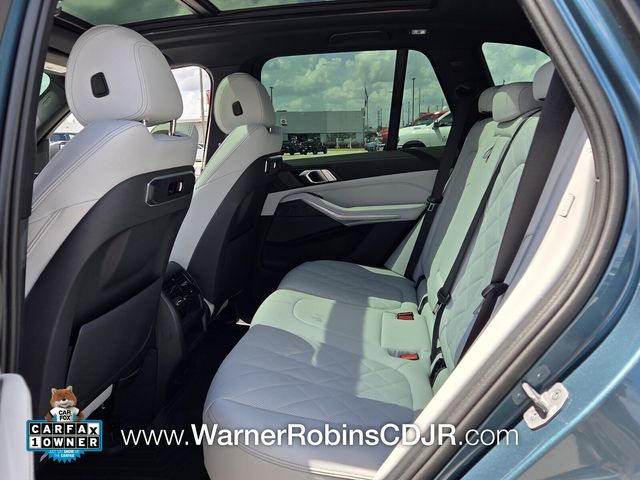 Used 2025 Blue BMW sDrive40i image 6