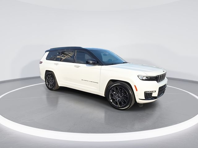 Used 2023 White Jeep Summit image 2