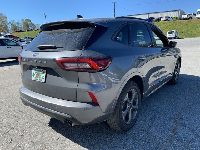 2023 Ford Escape ST-Line 5