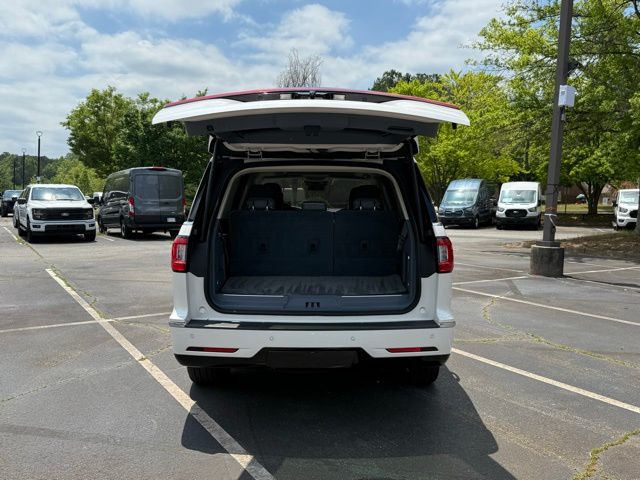 2019 Lincoln Navigator Black Label photo