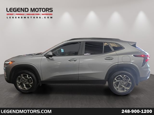 View vehicle photo 5