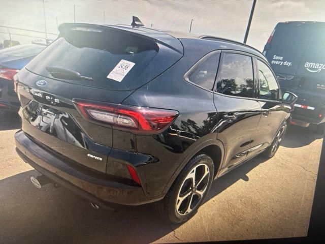 Used 2024 Ford Escape ST-Line Select with VIN 1FMCU9NA6RUB33211 for sale in Kansas City