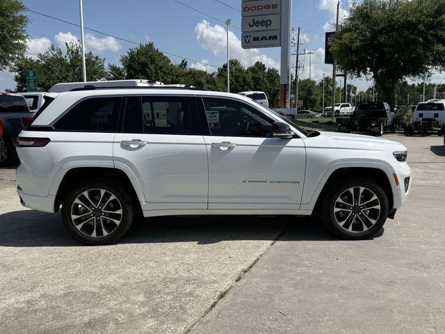 2022 Jeep Grand Cherokee Overland 4xe White at Central Houston Nissan