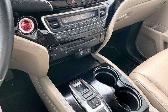 Used 2021 Honda Pilot Touring 4D Sport Utility