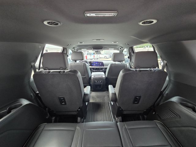 2025 Chevrolet Tahoe Premier:C02748