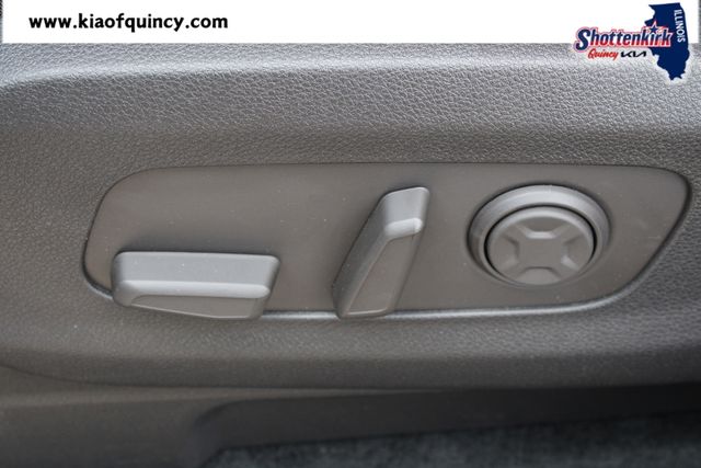 New 2026 Kia Carnival MPV Van