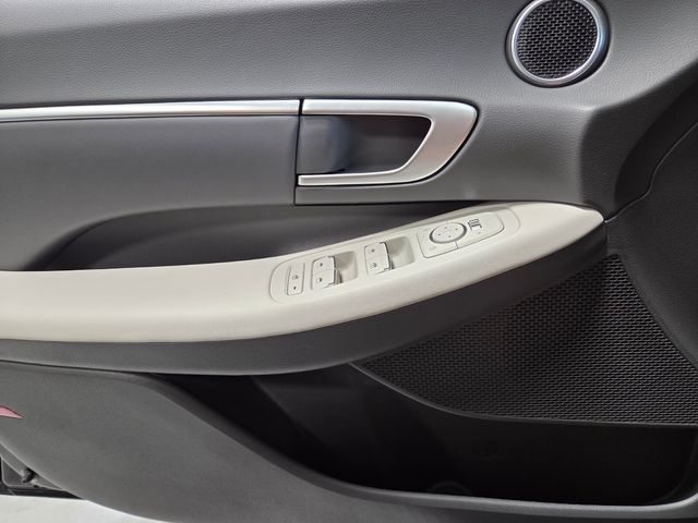 New 2026 Black Hyundai SEL Sport image 25