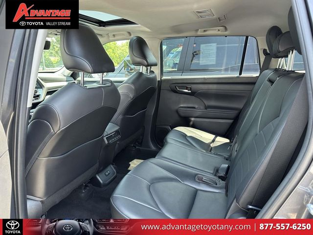 Used 2021 Toyota Highlander SUV