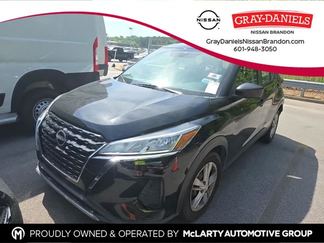 Super Black 2022 Nissan Kicks SUV / Crossover Front-Wheel Drive Continuously Variable Transmission