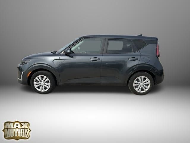 2023 Kia Soul LX 5