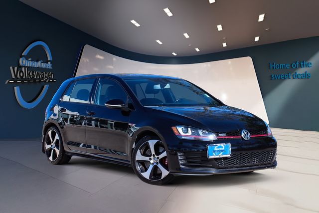 2016 Volkswagen Golf GTI 2.0T SE 4-Door FWD with Performance Package