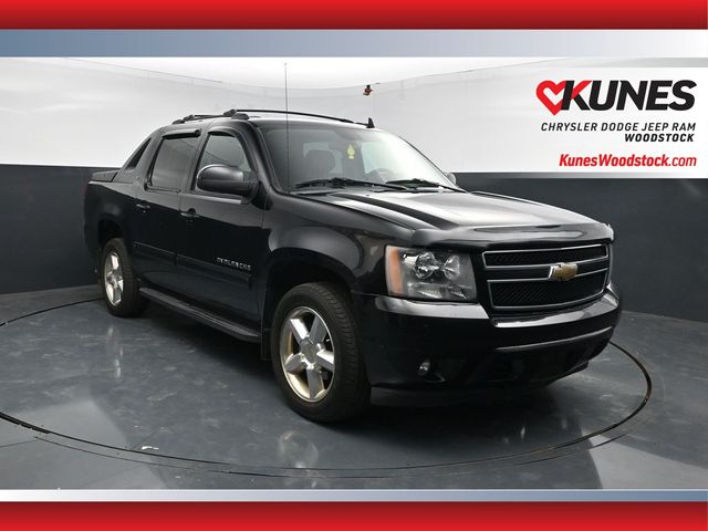 Black 2011 Chevrolet Avalanche Pickup Truck Four-Wheel Drive 6-Speed Automatic