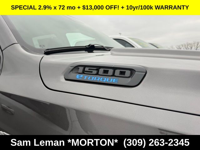 View vehicle photo 5