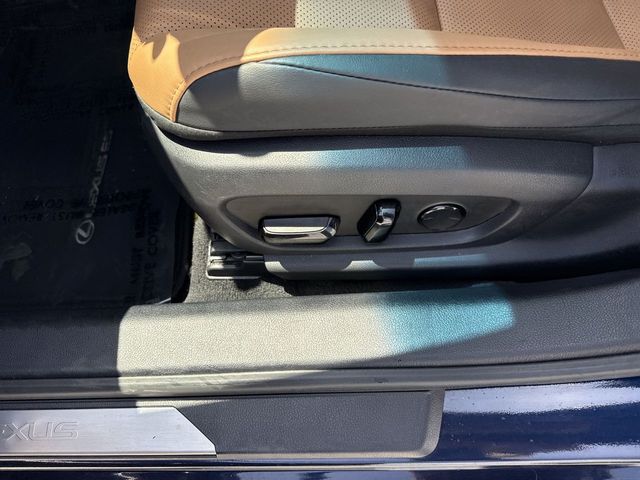 Used 2024 Lexus ES Sedan