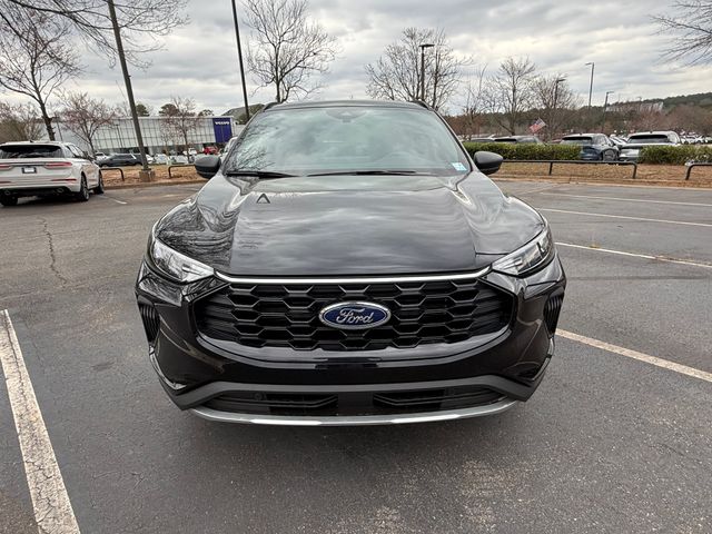 2025 Ford Escape ST-Line photo