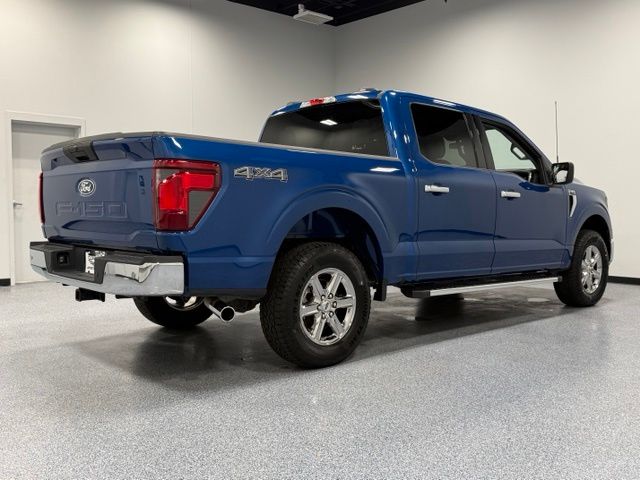 Used 2025 Blue Ford XLT image 8