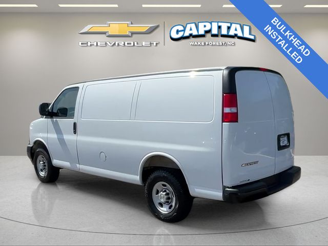 Used 2025 White Chevrolet Work Van image 4
