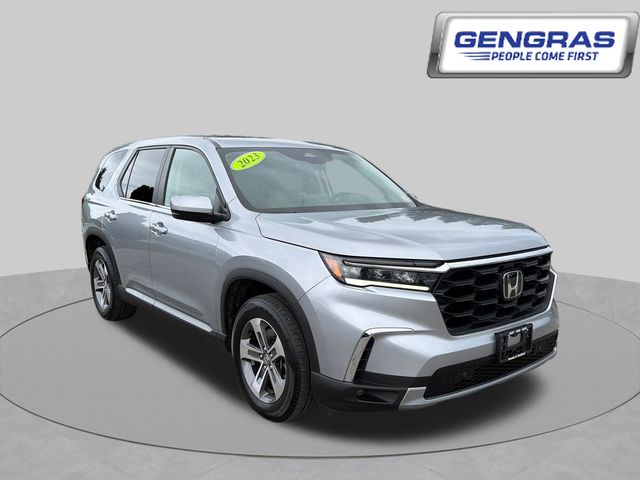 Lunar Silver Metallic 2023 Honda Pilot SUV / Crossover All-Wheel Drive Automatic