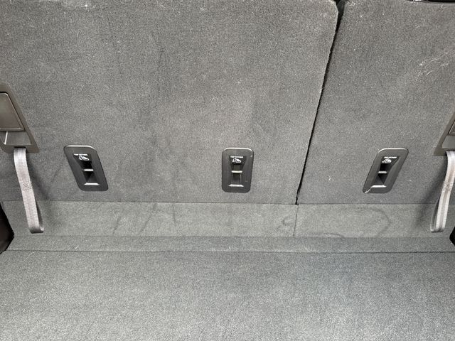 Used 2021 White Chevrolet LT image 10