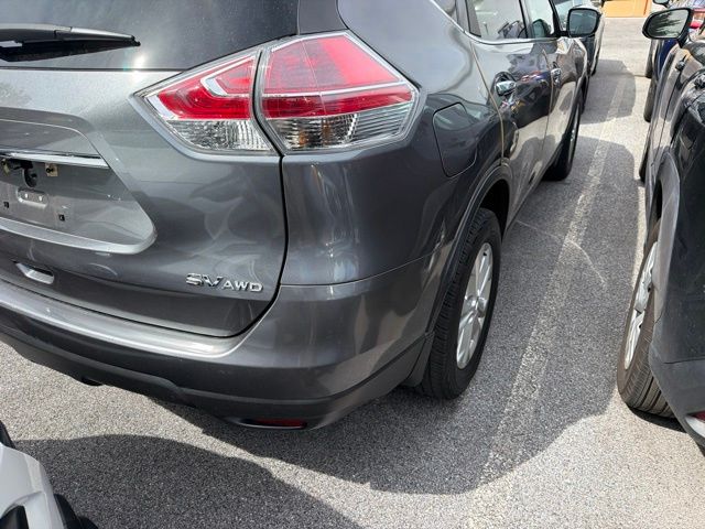2016 Nissan Rogue SV Gray at Grove City Ford
