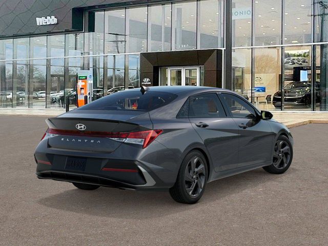 New 2026 Gray Hyundai SEL Sport image 4