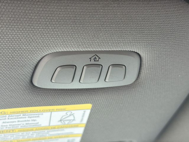 Used 2020 Black Ford Lariat image 25