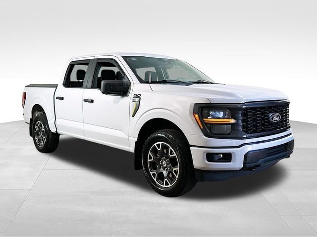 White Metallic 2025 Ford F-150 Pickup Truck Four-Wheel Drive Automatic