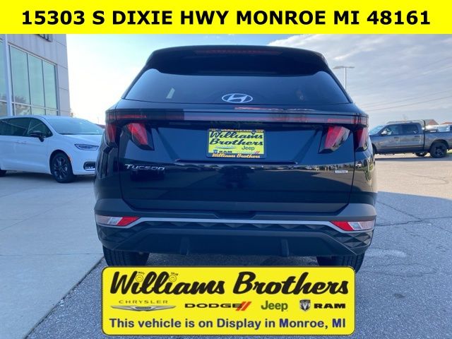 2024 Hyundai Tucson SEL - Black Pearl exterior view 6