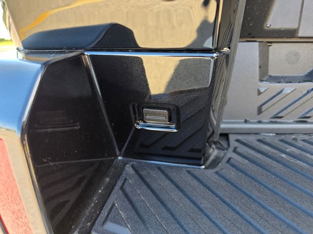 2026 GMC HUMMER EV SUV 2X 4WD