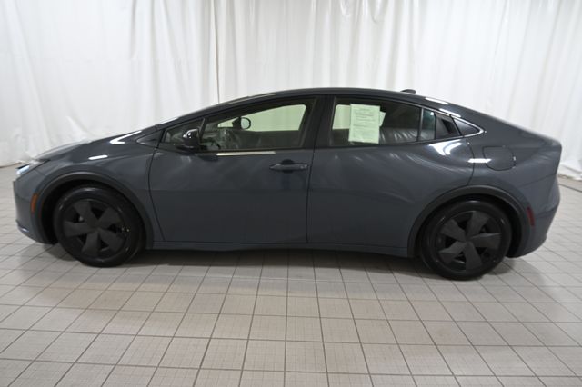 Used 2023 Gray Toyota LE image 9