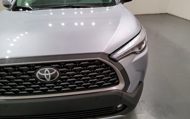 2023 Toyota Corolla Cross XLE 9