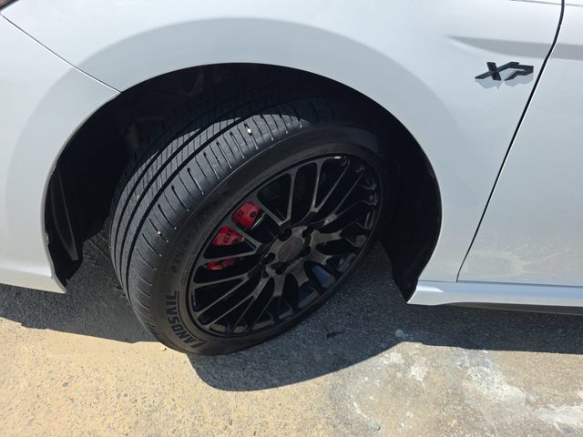 Used 2023 Ice Toyota SE image 32