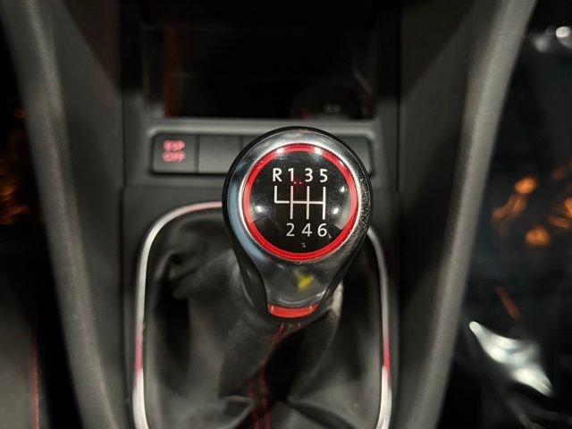 2010 Volkswagen GTI photo