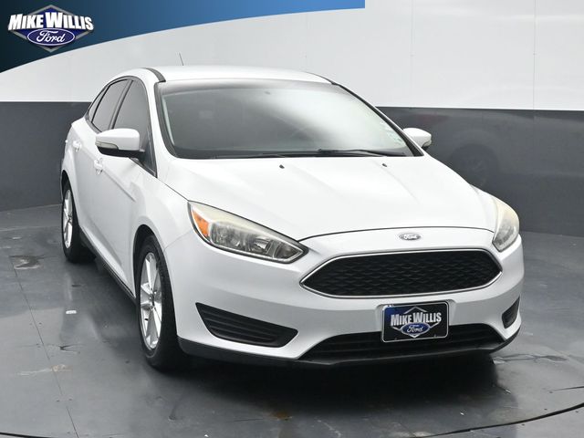 Oxford White 2015 Ford Focus Sedan Front-Wheel Drive 6-Speed Automatic