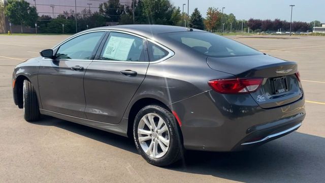 2016 Chrysler 200 Limited 6