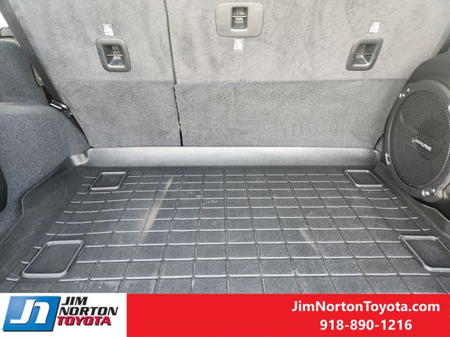 Used 2023 Jeep Wrangler SUV