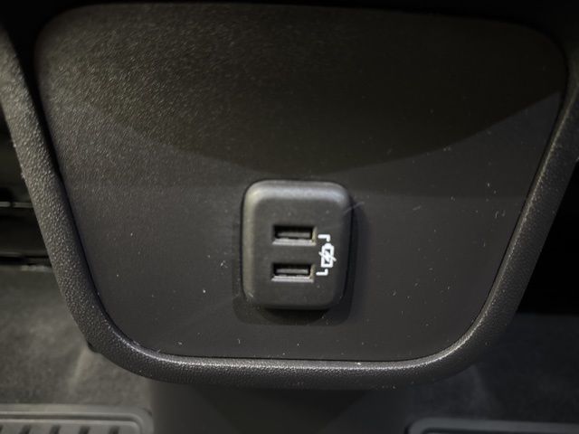 used 2021 Chevrolet Equinox car, priced at $18,988